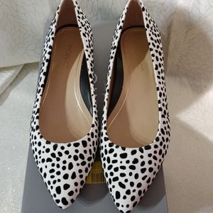 Vionic lena spot flats